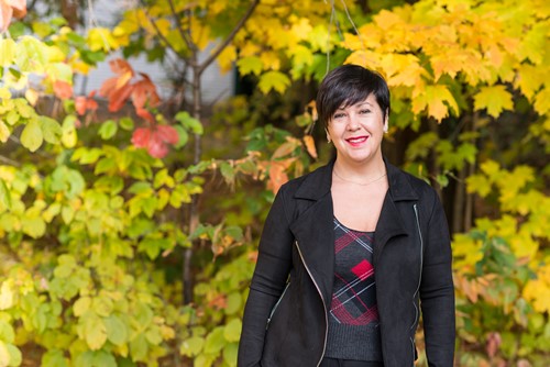 Josiane Martineau, Sales representative